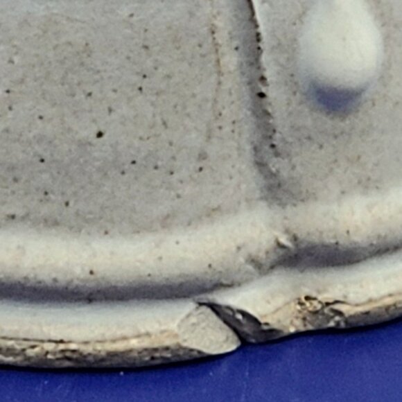 Signed Studio Pottery 5.75" Tall Vase 3.75" Diameter Tan with White Brown Blue - Picture 9 of 10